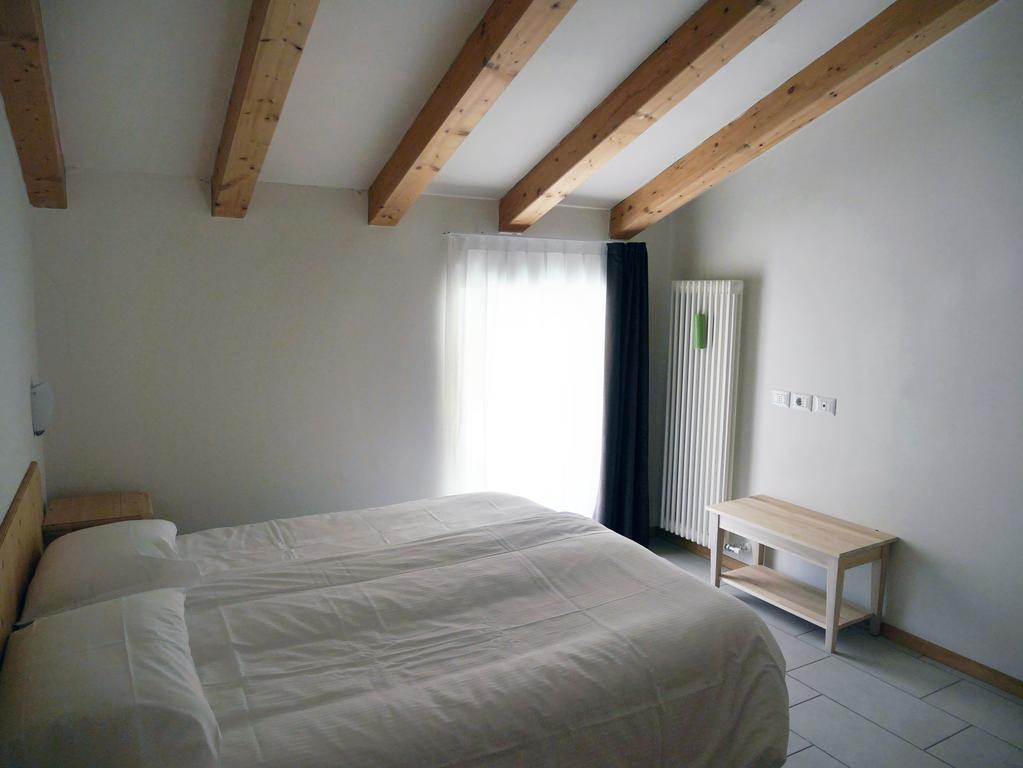פולגריה Hotel Elbele Garni חדר תמונה